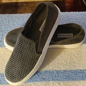 Steve Madden Gal Camel Triangle Perforated Slip-On Flatform Sneakers